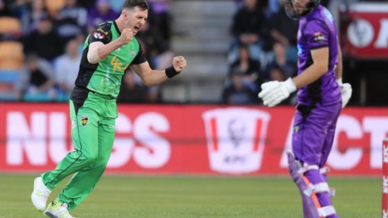 Worrall’s early double carries Surrey to brink of title – MASHAHER