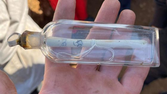 Researchers discover nearly 200-year-old message in a bottle: ‘Absolutely magic moment’ – MASHAHER