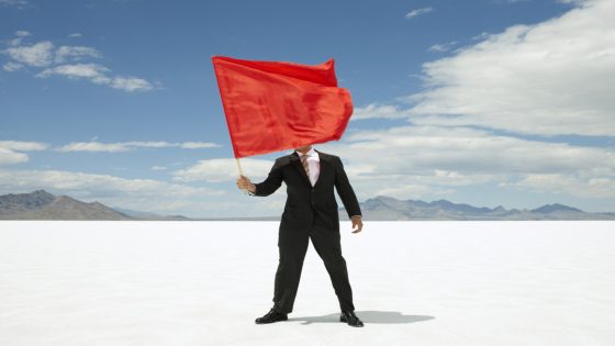 10 Red Flags in Men You Should Never Ignore, According to Psychologists – MASHAHER