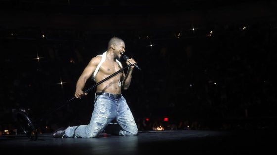 Usher Brings Out Boyz II Men, LL Cool J in Los Angeles: Concert Review – MASHAHER