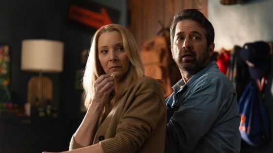 Lisa Kudrow, Ray Romano Face Danger in Netflix ‘No Good Deed’ Trailer – MASHAHER