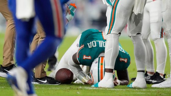 Dolphins’ Tua Tagovailoa suffers concussion after big collision with Bills’ Damar Hamlin – MASHAHER