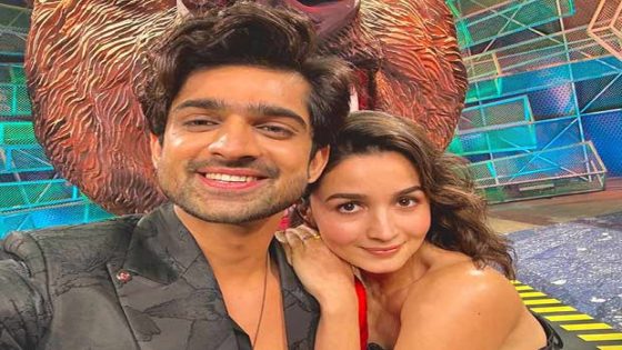 Abhishek Kumar fanboys over Alia Bhatt’s dazzling entrance on Khatron Ke Khiladi, she playfully rejects his affection : Bollywood News – MASHAHER