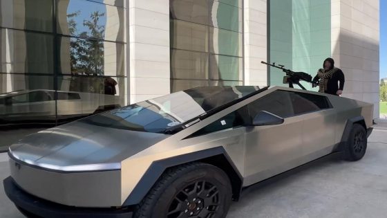 A Russian warlord who seemingly put a machine gun on a Cybertruck says Elon Musk ‘remotely disabled’ the militarized EV – MASHAHER