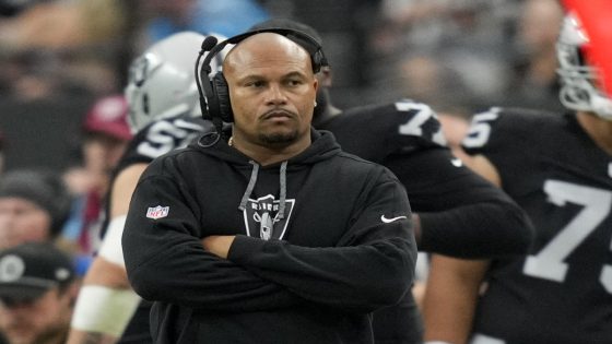 Antonio Pierce laments ‘business decisions’ by Raiders players in blowout to Panthers, suggests some jobs aren’t safe – MASHAHER