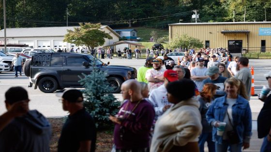 Hundreds line up early as Cherokee marijuana dispensary superstore opens to all adults – MASHAHER