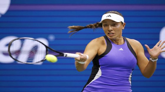 US Open: Jessica Pegula dominates No. 1 Iga Swiatek, punches fourth American ticket into semifinals – MASHAHER