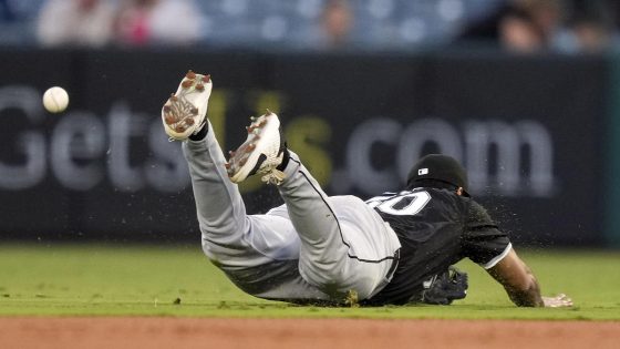 Chicago White Sox set MLB record with 121st loss of the season – MASHAHER