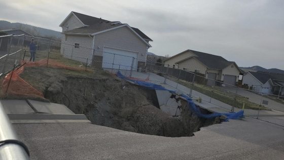 Giant sinkholes in a South Dakota neighborhood leave some families “panicked and stuck” – MASHAHER