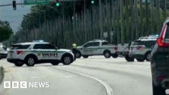 Police cars block traffic near Trump golf course – MASHAHER