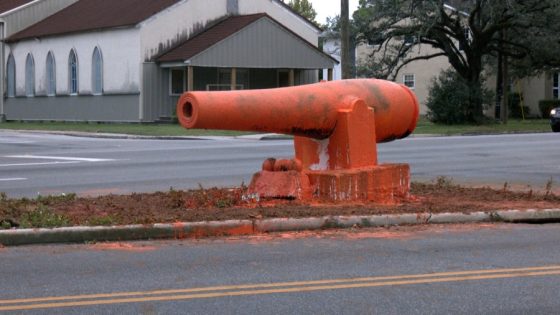 Residents react to the Midtown cannon painted orange – MASHAHER