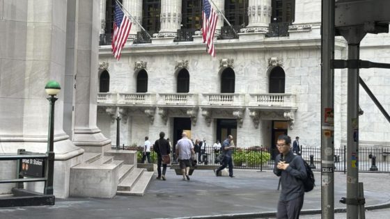 Wall Street lower after mixed jobs data – MASHAHER