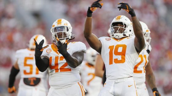 No. 5 Tennessee continues to climb and Boise State enters poll for first time since 2020 – MASHAHER