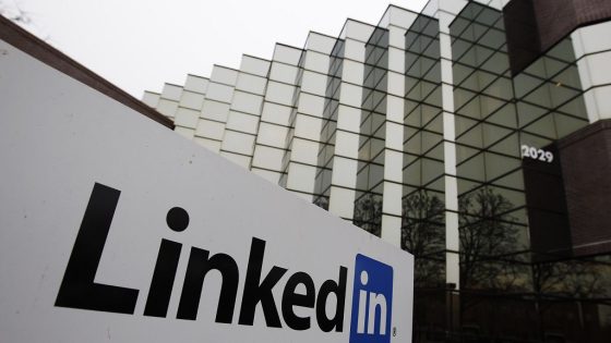 China lures academics with bribes from fake LinkedIn profiles, Czech intelligence says – MASHAHER