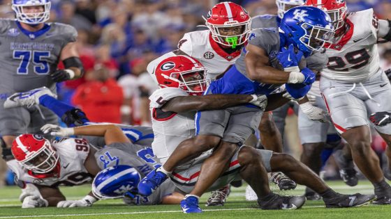 College football live scores, updates, highlights: Georgia at Kentucky, UTSA at Texas and more – MASHAHER