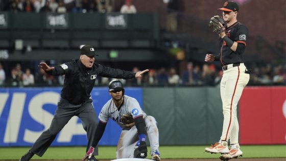 Giants irate over ‘terrible’ obstruction call in loss to Marlins – MASHAHER