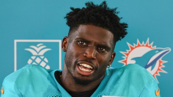 Dolphins star Hill detained by police before game – MASHAHER