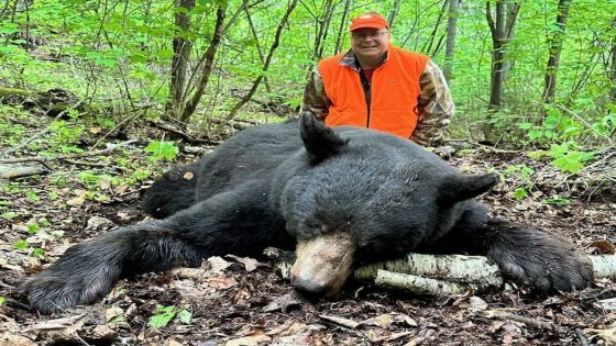 A bear for the record book and more in the latest Manitowoc outdoors report – MASHAHER