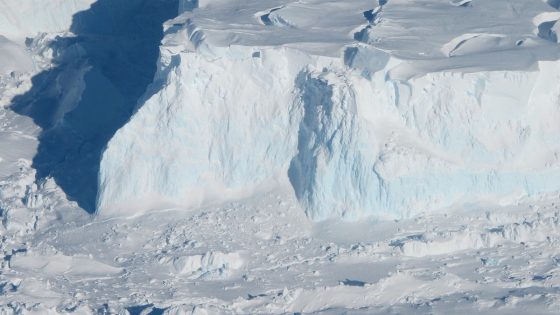 Scientists Horrified by What They Found Under the Doomsday Glacier – MASHAHER