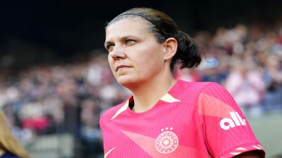 Christine Sinclair announces retirement from Portland Thorns at end of 2024 season – MASHAHER