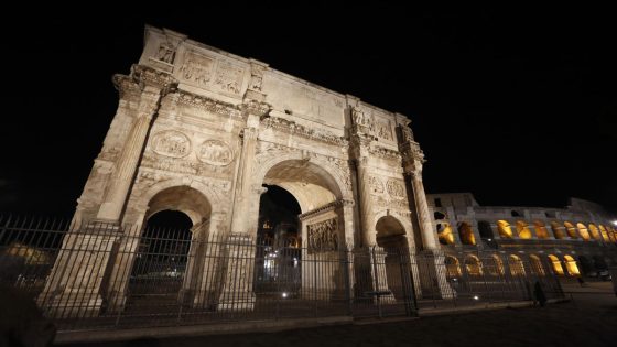 Lightning damages Rome’s ancient Constantine Arch during a violent thunderstorm – MASHAHER