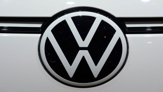 Volkswagen scraps decades-old job guarantees, paving way for lay-offs – MASHAHER