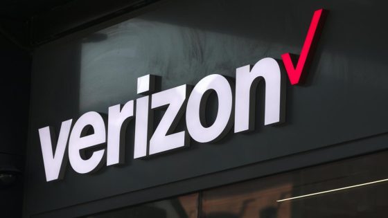 Many Verizon customers across the US hit by service outage – MASHAHER