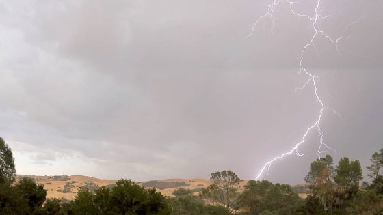 Highway 166 flooded as freak thunderstorms slam SLO County – MASHAHER