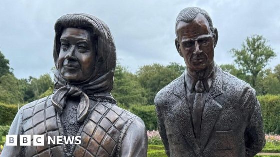 Statue of queen, Philip and corgis sparks debate – MASHAHER