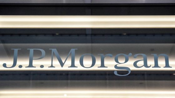 Cash could stay attractive for months despite rate cuts, JP Morgan says – MASHAHER