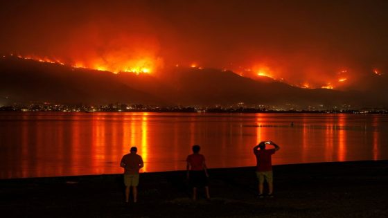 California wildfires burn dozens of homes, ski resort – MASHAHER