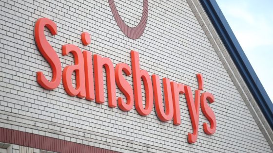 Sainsbury’s to make packaging change that affects all shoppers in an effort to reduce plastic – MASHAHER