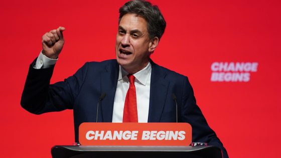 Ed Miliband promises renters will not have to suffer such cold homes | Politics News – MASHAHER