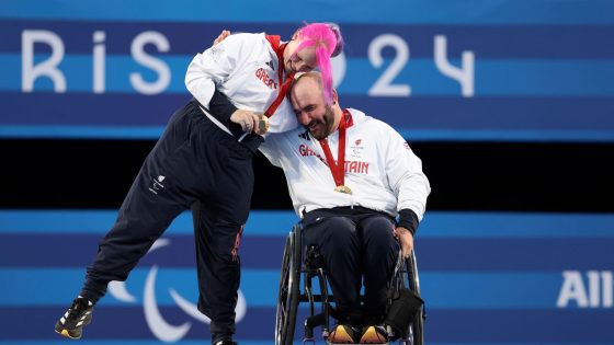 Pregnant archer Jodie Grinham wins gold with Nathan Macqueen at Paralympics | UK News – MASHAHER