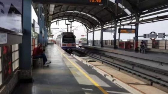 Delhi Metro Services Hit Twice In A Day After 2 Drones Found On Tracks – MASHAHER