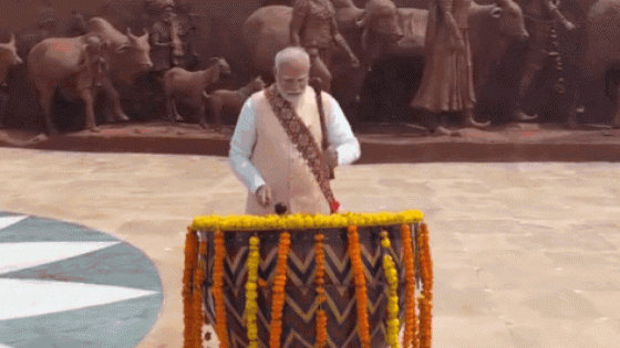 Watch: PM Modi tries his hands on a traditional dhol in Maharashtra | India News – MASHAHER