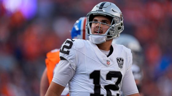 Raiders’ Pierce ‘evaluating’ QB1 job; Adams’ future ‘status quo’ – MASHAHER