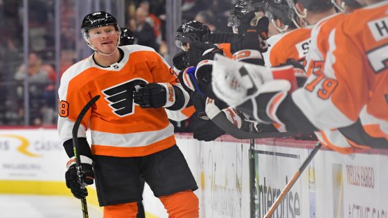 2 Former Flyers Forwards Placed on Waivers – MASHAHER