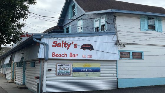 Salty’s Beach Bar in Lake Como closes after three-year ownership battle – MASHAHER