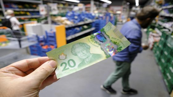 Amid Canada’s $12 trillion in payments, cash makes a comeback – MASHAHER