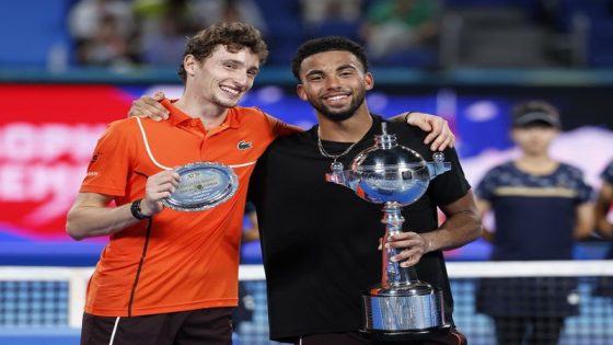 Tennis: Tennis-Fils fights through injury to defeat Humbert in Japan Open final – MASHAHER