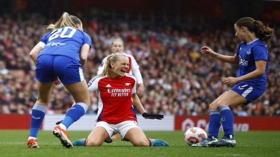 Football: Soccer-Everton hold Arsenal to shock 0-0 draw, Man City go top of WSL – MASHAHER