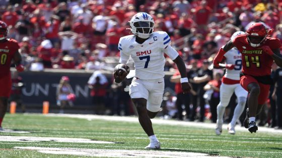 SMU beats No. 22 Louisville in key ACC matchup after late fumble is overturned – MASHAHER