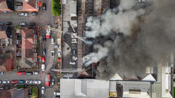 Drone video reveals smoke billowing across city centre after a huge fire broke out – MASHAHER