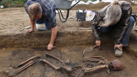 Archaeologists unearth more than 50 Viking skeletons at huge burial site – MASHAHER