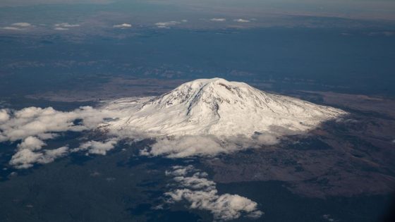 Scientists deploy monitors at WA volcano amid unusual earthquake activity – MASHAHER