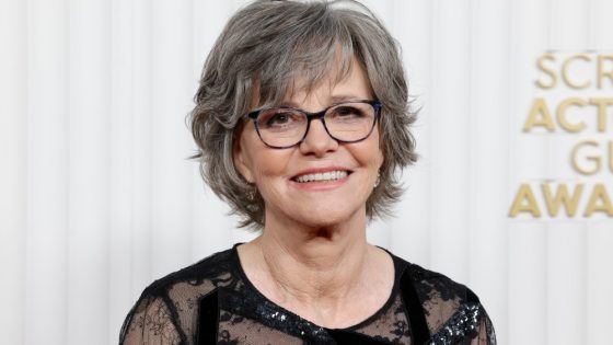 Sally Field Tells Her Illegal Abortion Story to Support Kamala Harris – MASHAHER