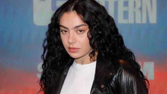 Charli XCX Reveals ‘Brat’ Remix Album Features Ariana Grande, Tinashe – MASHAHER