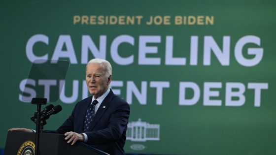 Biden’s student loan forgiveness plans can advance, judge rules – MASHAHER