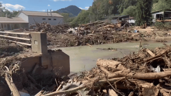 Piles of Debris Cover Ground in Western North Carolina Town – MASHAHER